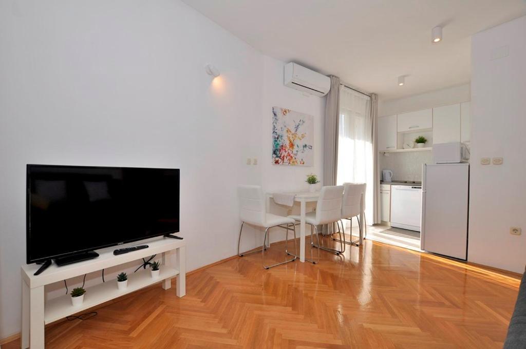 Apartman Ivanto 마카르스카 외부 사진